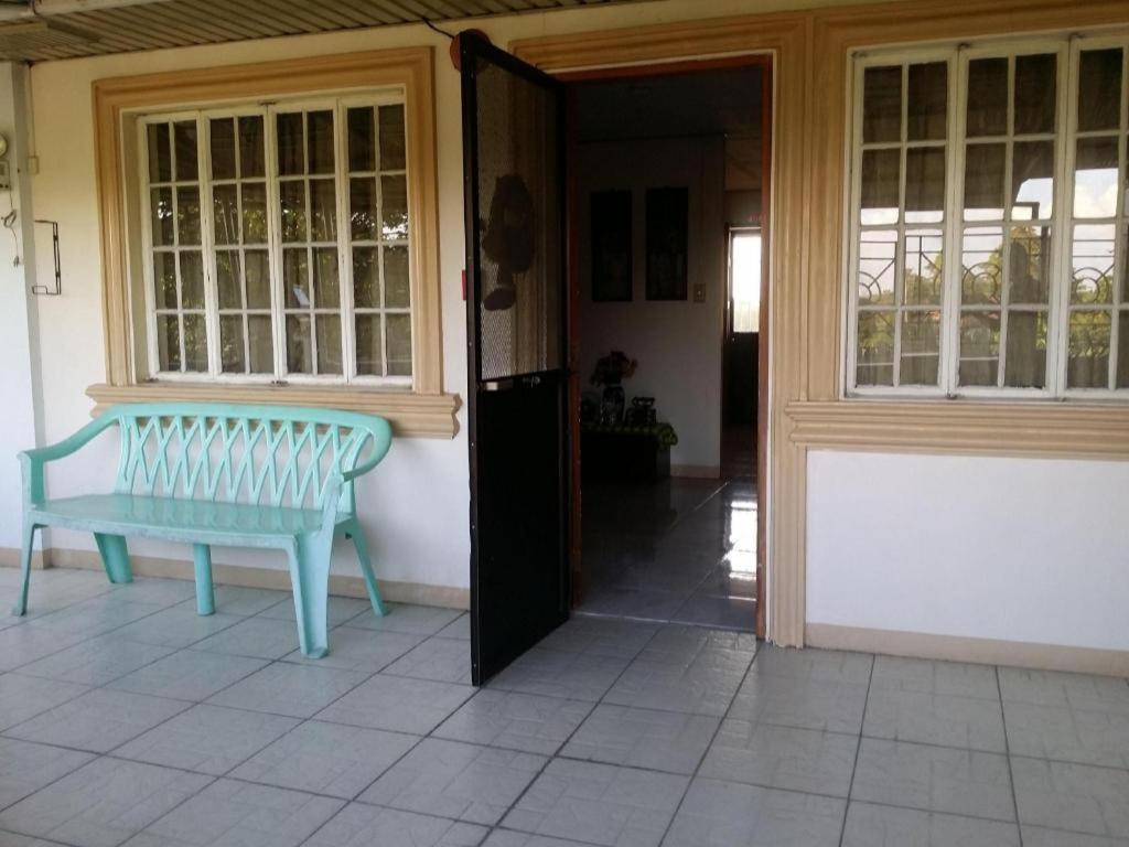 Bridgeview Hotel Laoag Dış mekan fotoğraf