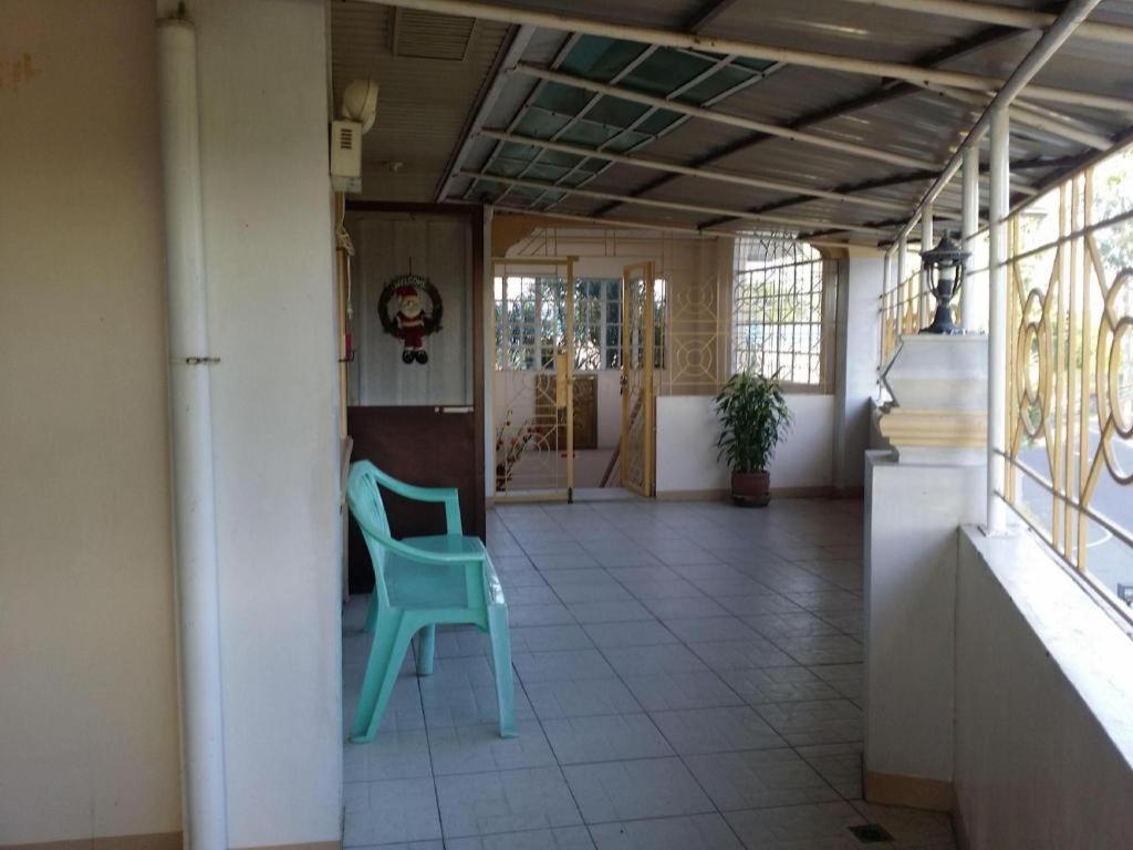 Bridgeview Hotel Laoag Dış mekan fotoğraf